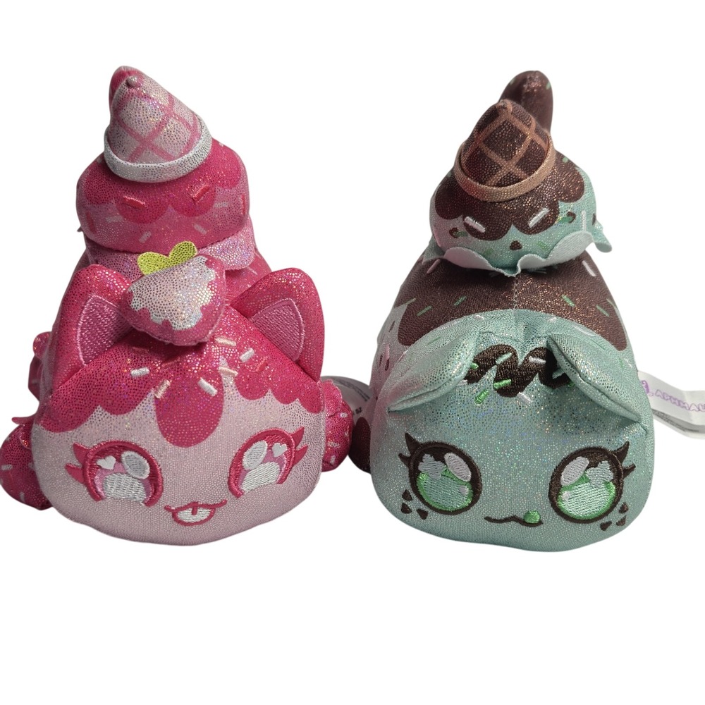 Aphmau MeeMeows Sparkle Series Plush Strawberry Cake Mint Chocolate Chip Lot 2pc